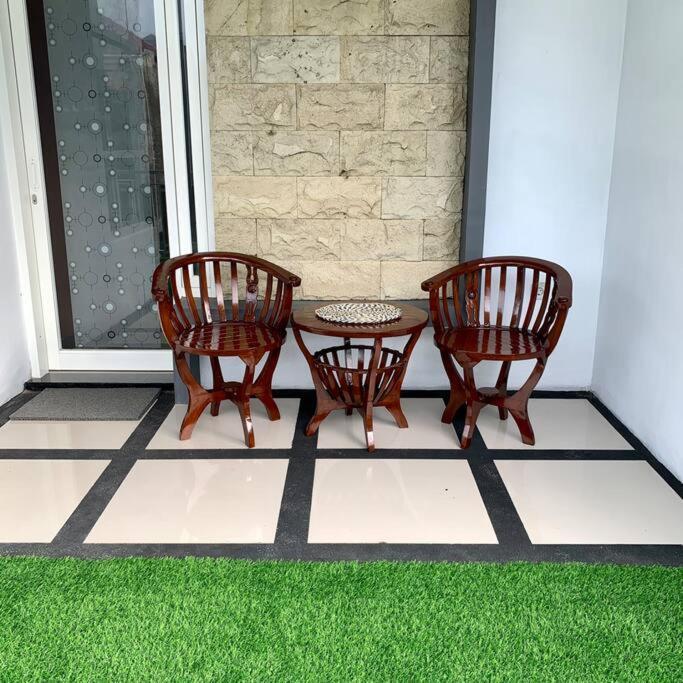 Kayz Villa Batu Dengan Kolam Renang Pribadi Екстериор снимка