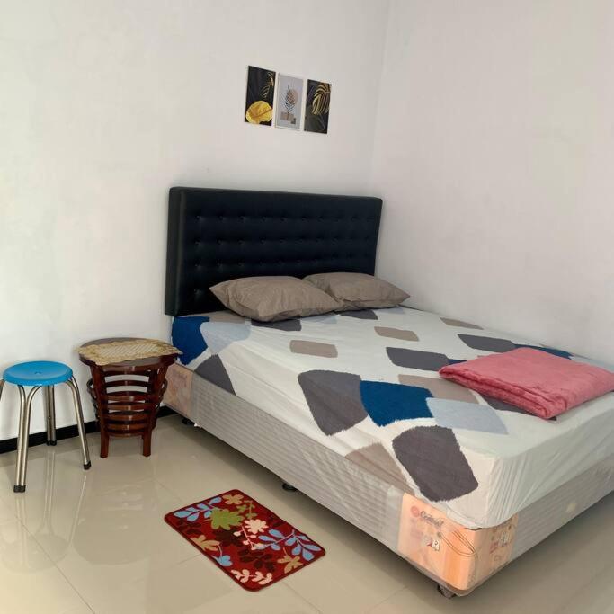 Kayz Villa Batu Dengan Kolam Renang Pribadi Екстериор снимка